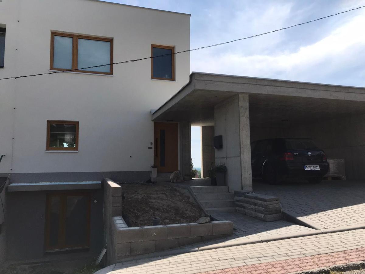 נובה מסטו נה מורבה Soukromy Pokoj S Kuchyni A Koupelnou V Radovce מראה חיצוני תמונה